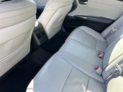 Used 2013 Toyota Avalon XLE Premium image 15