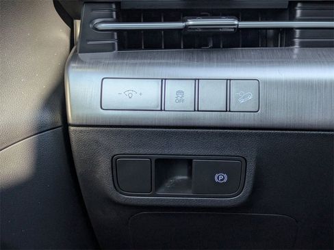 Certified 2024 Hyundai Kona SEL image 18