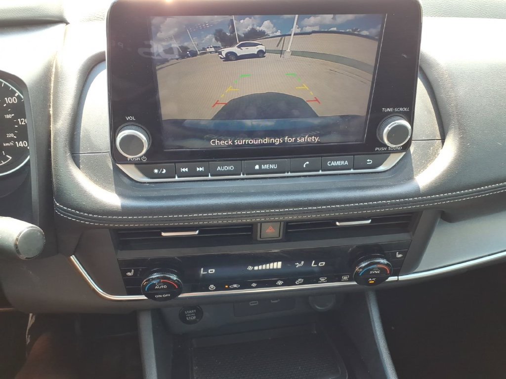 Used 2024 Nissan Rogue SV w/ SV Premium Package FWD image 15