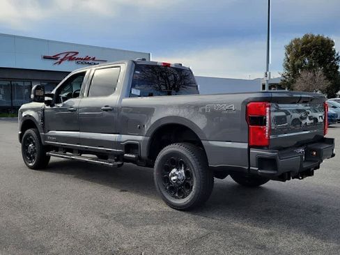 New 2026 Ford F250 4x4 Crew Cab Super Duty image 3