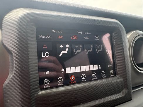 Used 2021 Jeep Wrangler Sport AWD/4WD image 20