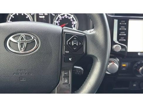 Certified 2021 Toyota 4Runner Venture w/ Moonroof Package AWD/4WD image 27