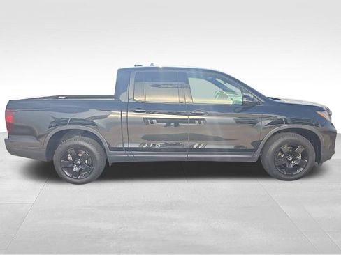 Used 2025 Honda Ridgeline Black Edition image 6