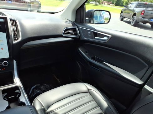 Used 2024 Ford Edge SEL w/ Convenience Package AWD/4WD image 12