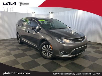 Used 2020 Chrysler Pacifica Touring-L Plus w/ Advanced Safetytec Group
