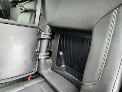 Used 2024 Chevrolet Silverado 2500 LT w/ Z71 Sport Edition image 41