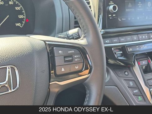 Used 2025 Honda Odyssey EX-L image 19