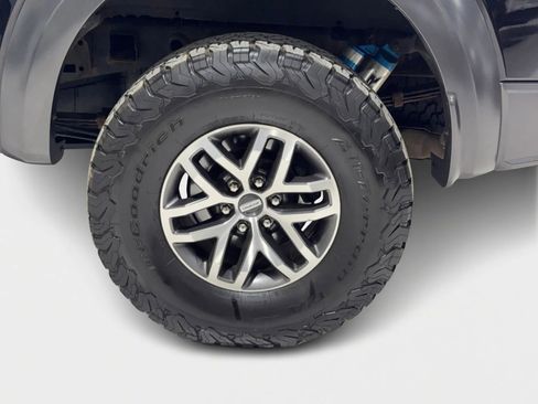 Used 2017 Ford F150 Raptor w/ Equipment Group 802A Luxury image 49