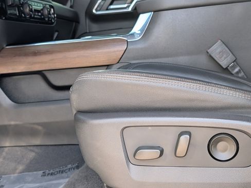 Used 2024 Chevrolet Silverado 2500 High Country w/ High Country Premium Package image 23