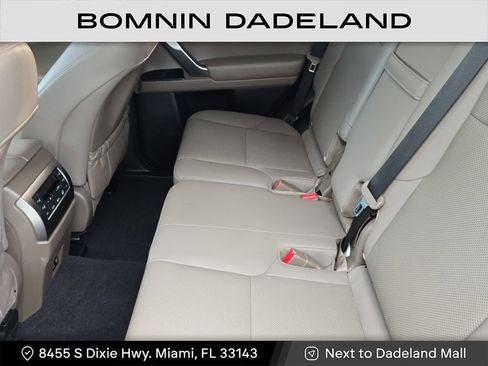 Used 2022 Lexus GX 460 Premium image 12