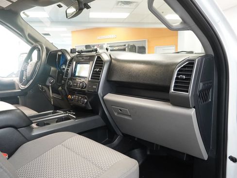 Used 2015 Ford F150 XLT w/ Equipment Group 302A Luxury AWD/4WD image 35