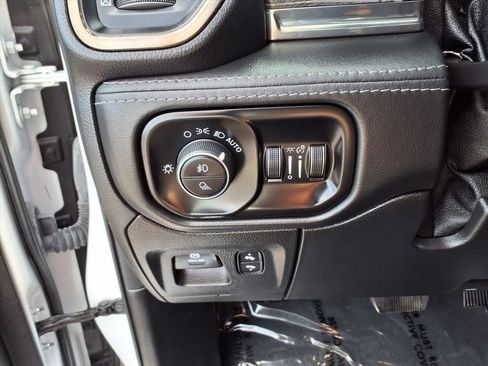 Used 2021 RAM 1500 Limited image 12