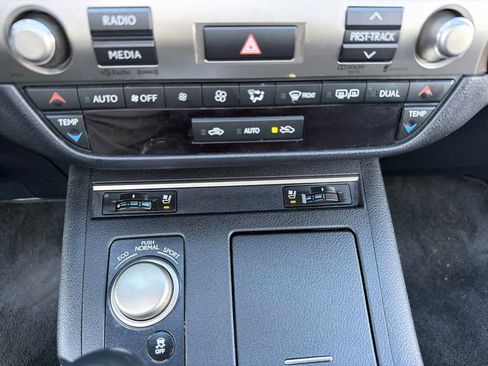 Used 2014 Lexus ES 350 w/ Premium Package FWD image 28