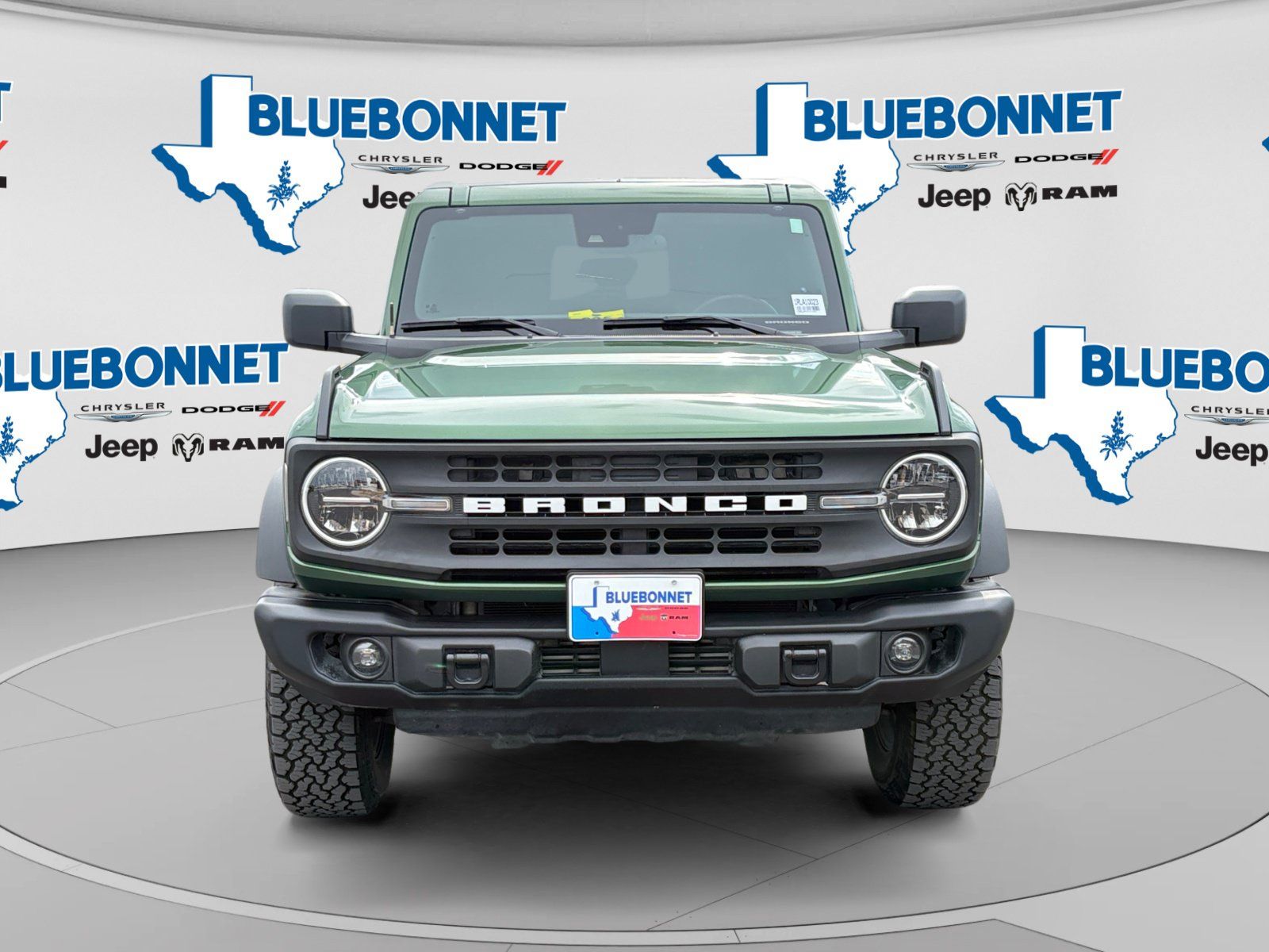Used 2024 Ford Bronco Black Diamond AWD/4WD image 2