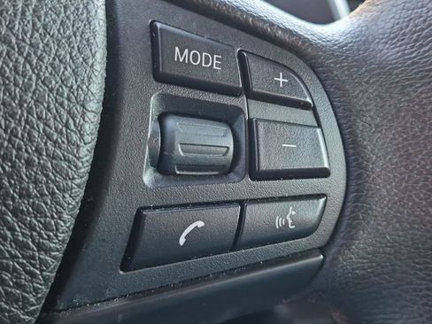 Used 2017 BMW 320i Sedan RWD image 17