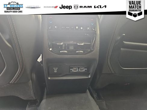 Used 2022 Jeep Grand Cherokee Summit AWD/4WD image 38