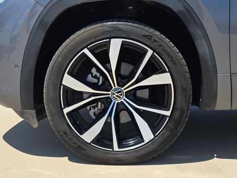 Used 2024 Volkswagen Atlas SEL Premium R-Line AWD/4WD image 12