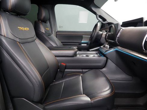 Used 2025 Ford Expedition Tremor image 15