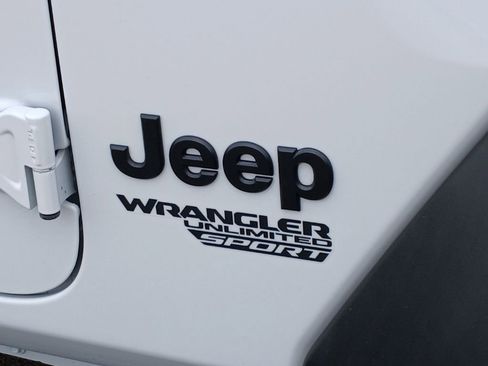 Used 2021 Jeep Wrangler Unlimited Sport AWD/4WD image 24
