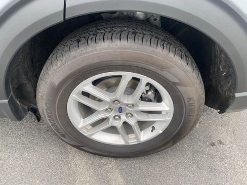 New 2026 Ford Explorer Active RWD image 32