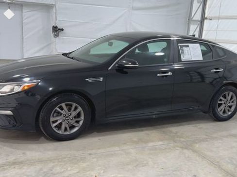 Used 2020 Kia Optima LX image 4
