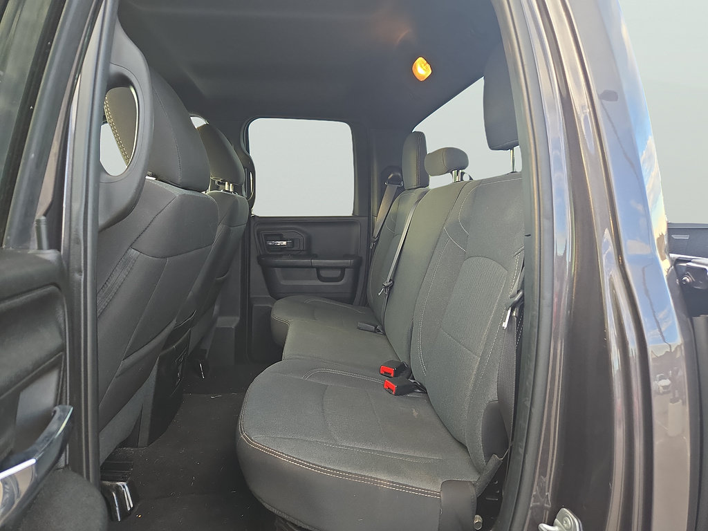 Used 2022 RAM 1500 Warlock AWD/4WD image 19