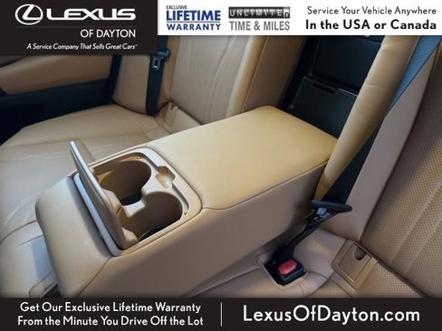 Certified 2025 Lexus ES 300h w/ Luxury Package image 33