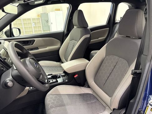 Used 2026 Subaru Forester AWD/4WD image 12