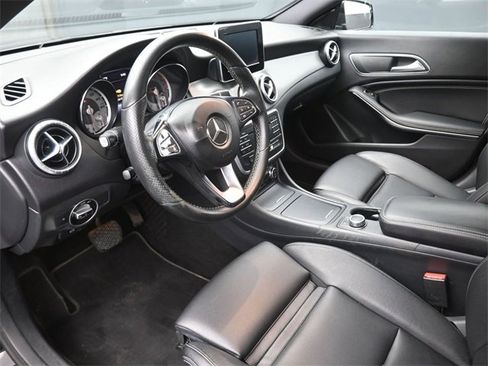 Used 2016 Mercedes-Benz CLA 250 image 19