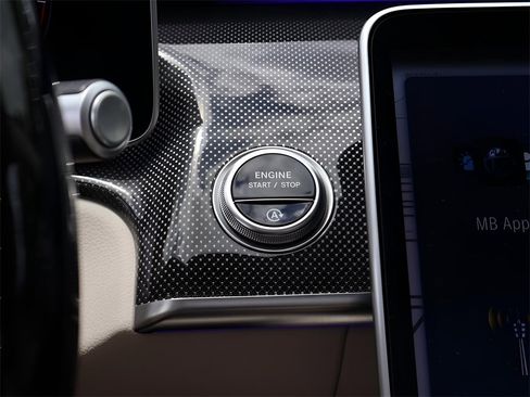 New 2025 Mercedes-Benz S 580 4MATIC Sedan image 85