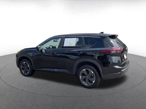 Used 2025 Nissan Rogue SV FWD image 9