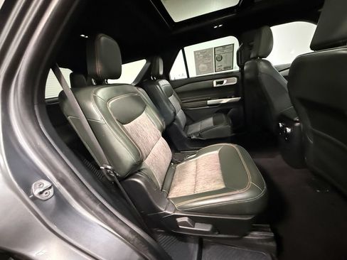 Used 2023 Ford Explorer Timberline w/ Timberline Technology Package AWD/4WD image 13