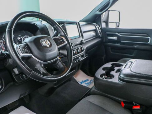 Used 2024 RAM 3500 Big Horn image 25