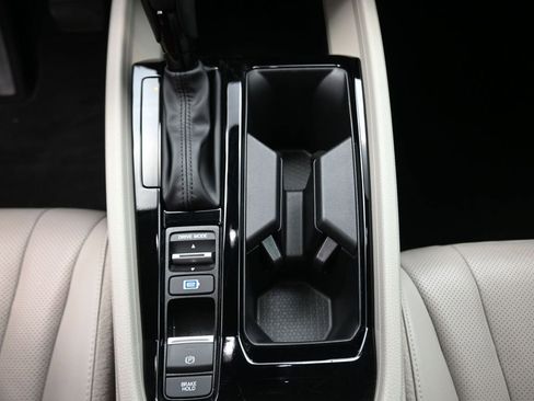 Used 2024 Honda Accord EX-L image 10