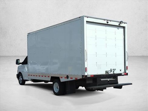 Used 2024 Chevrolet Express 3500 w/ Power Convenience Package RWD image 7