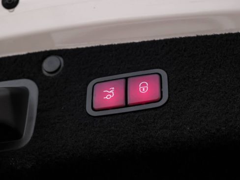 Used 2019 Mercedes-Benz S 560 4MATIC Sedan image 68