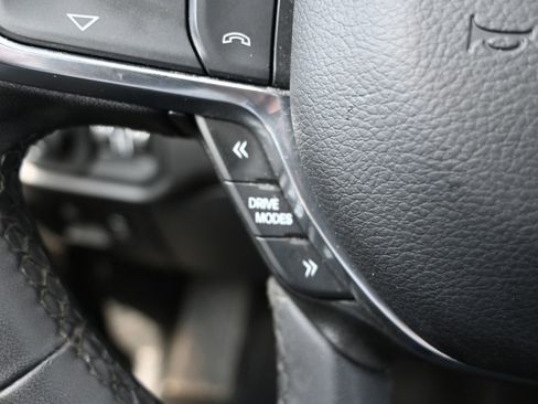 Used 2025 RAM 1500 Laramie AWD/4WD image 19