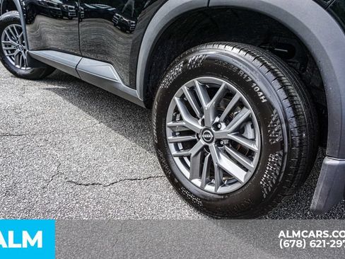Used 2025 Nissan Rogue S FWD image 16