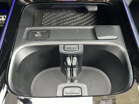 Certified 2025 Mercedes-Benz GLA 35 AMG 4MATIC image 47