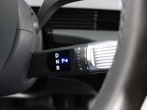 Used 2024 Hyundai Ioniq 5 SEL image 17