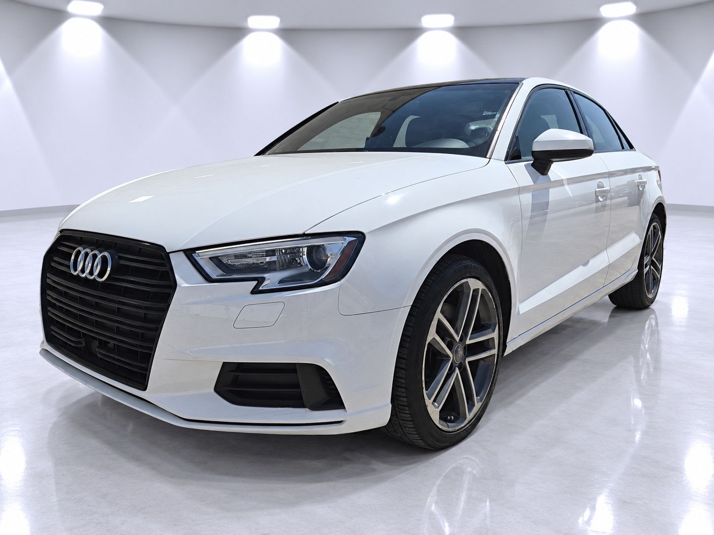 Used 2020 Audi A3 2.0T Premium FWD image 2