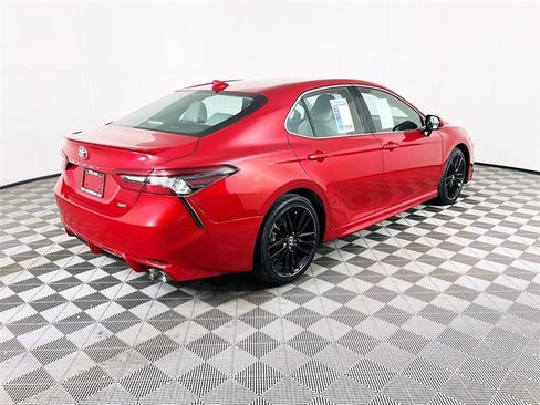Used 2023 Toyota Camry XSE image 7