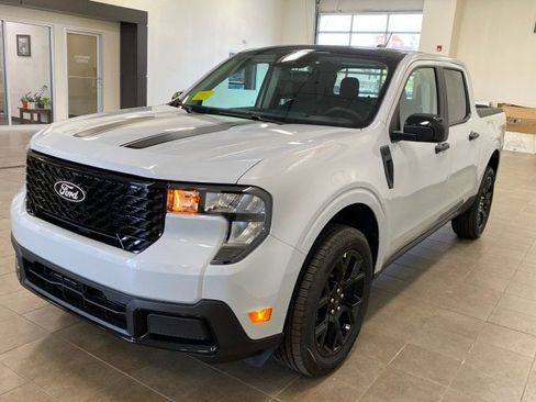 New 2025 Ford Maverick XLT w/ XLT Luxury Package image 4