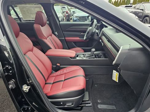 New 2026 MAZDA CX-50 AWD 2.5 Hybrid w/ Cargo Package image 30