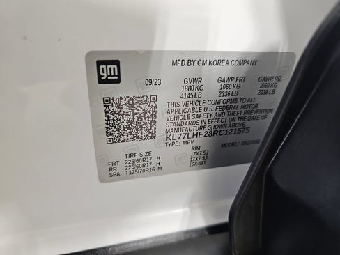 Certified 2024 Chevrolet Trax LT w/ Driver Confidence Package FWD image 41