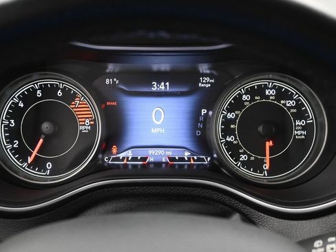 Used 2021 Jeep Cherokee Limited AWD/4WD image 17