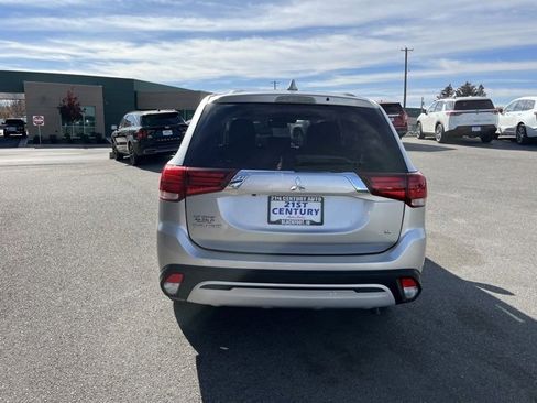 Used 2020 Mitsubishi Outlander SE image 13