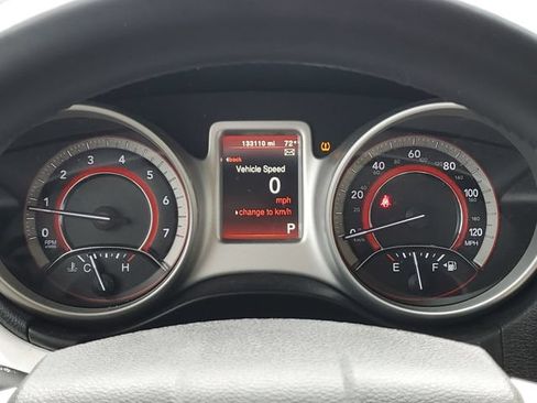 Used 2017 Dodge Journey SE w/ Comfort/Convenience Group AWD/4WD image 9