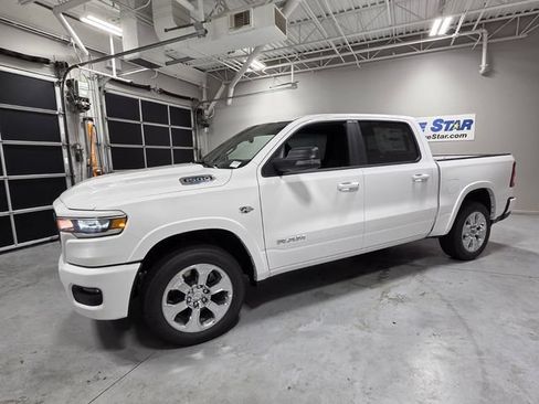 New 2026 RAM 1500 Big Horn AWD/4WD image 3
