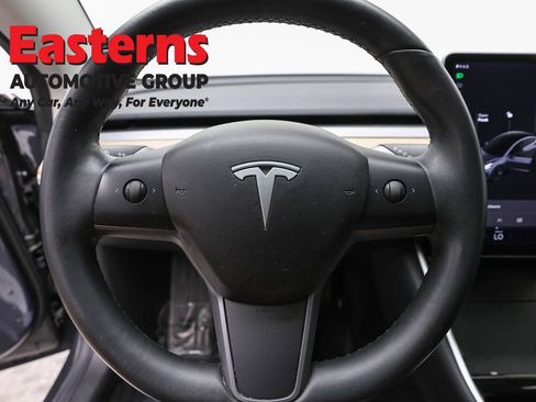 Used 2018 Tesla Model 3 Long Range AWD/4WD image 10